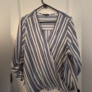 West kei women’s faux wrap top size xl